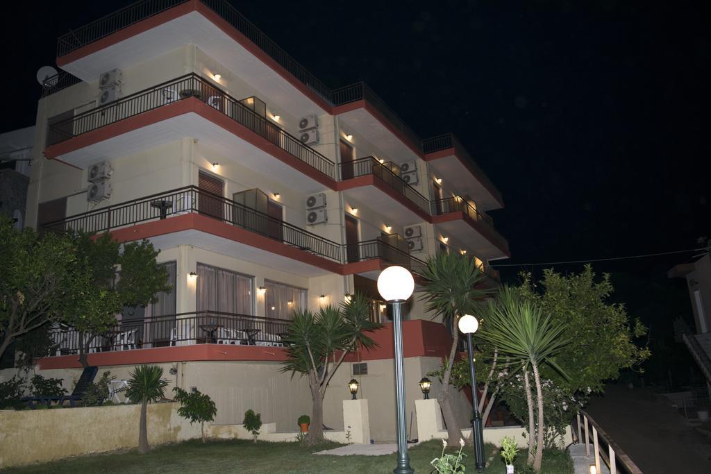 Hotel Milton Mavrovoúnion Esterno foto