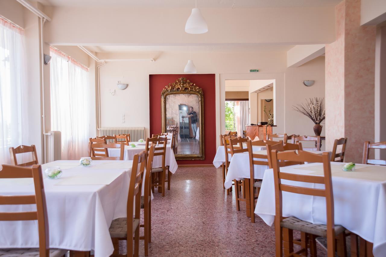 Hotel Milton Mavrovoúnion Esterno foto